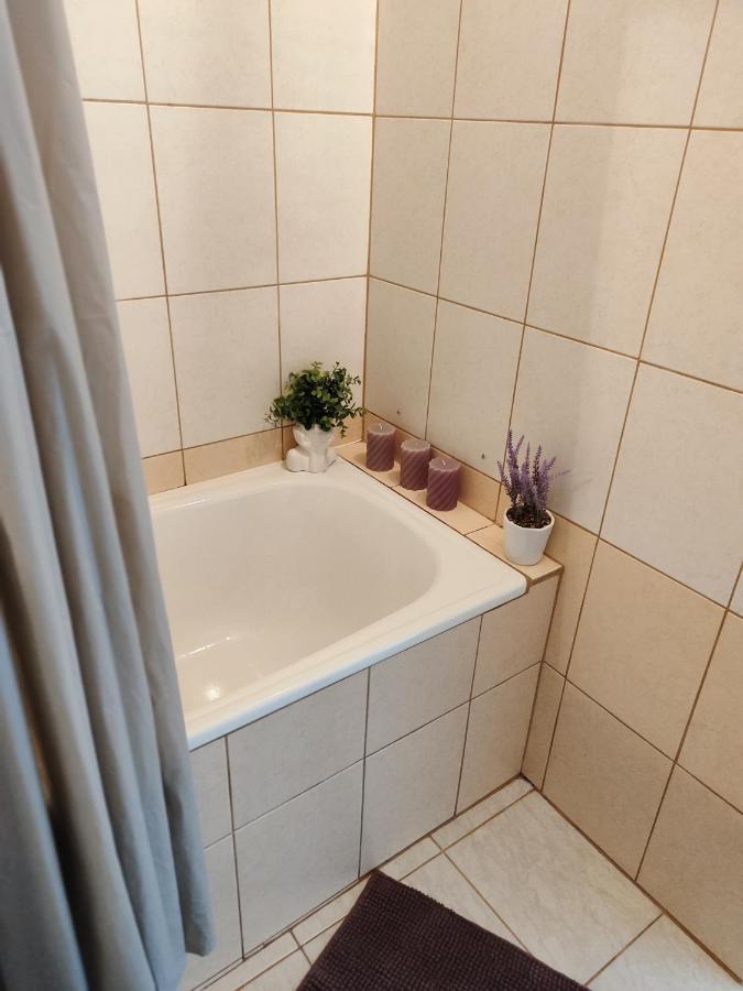 Apartament Sweet Dreams Lägenhet Sanok Exteriör bild